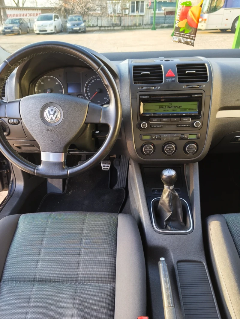 VW Golf 1.9 TDI 105 к.с.2007г., снимка 14 - Автомобили и джипове - 53035864