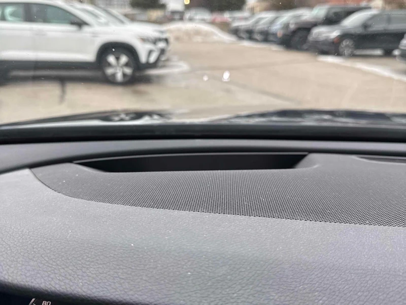 Mercedes-Benz E 400 AMG pack* Distronic* Обдух* 360* Burmester* HeadUp, снимка 9 - Автомобили и джипове - 53262073