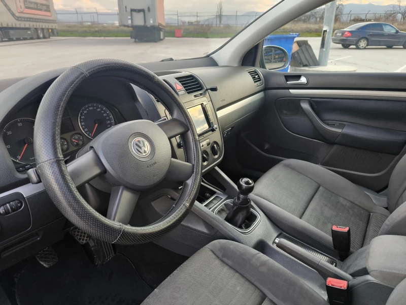 VW Golf 5, снимка 5 - Автомобили и джипове - 53300302