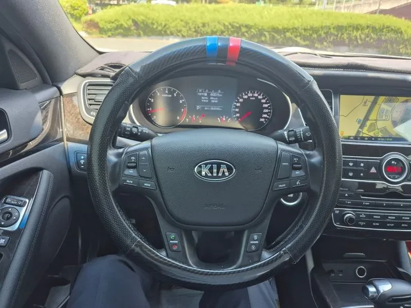 Kia K7, снимка 8 - Автомобили и джипове - 55829843