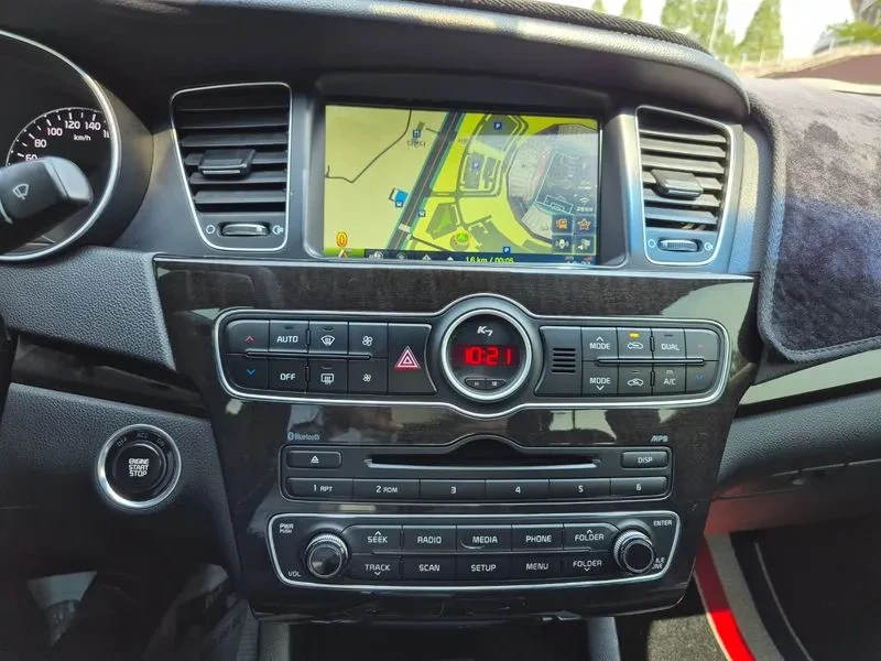 Kia K7, снимка 9 - Автомобили и джипове - 55829843