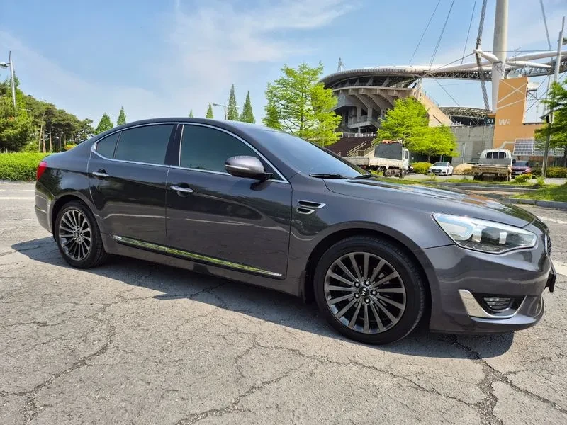 Kia K7, снимка 3 - Автомобили и джипове - 55829843