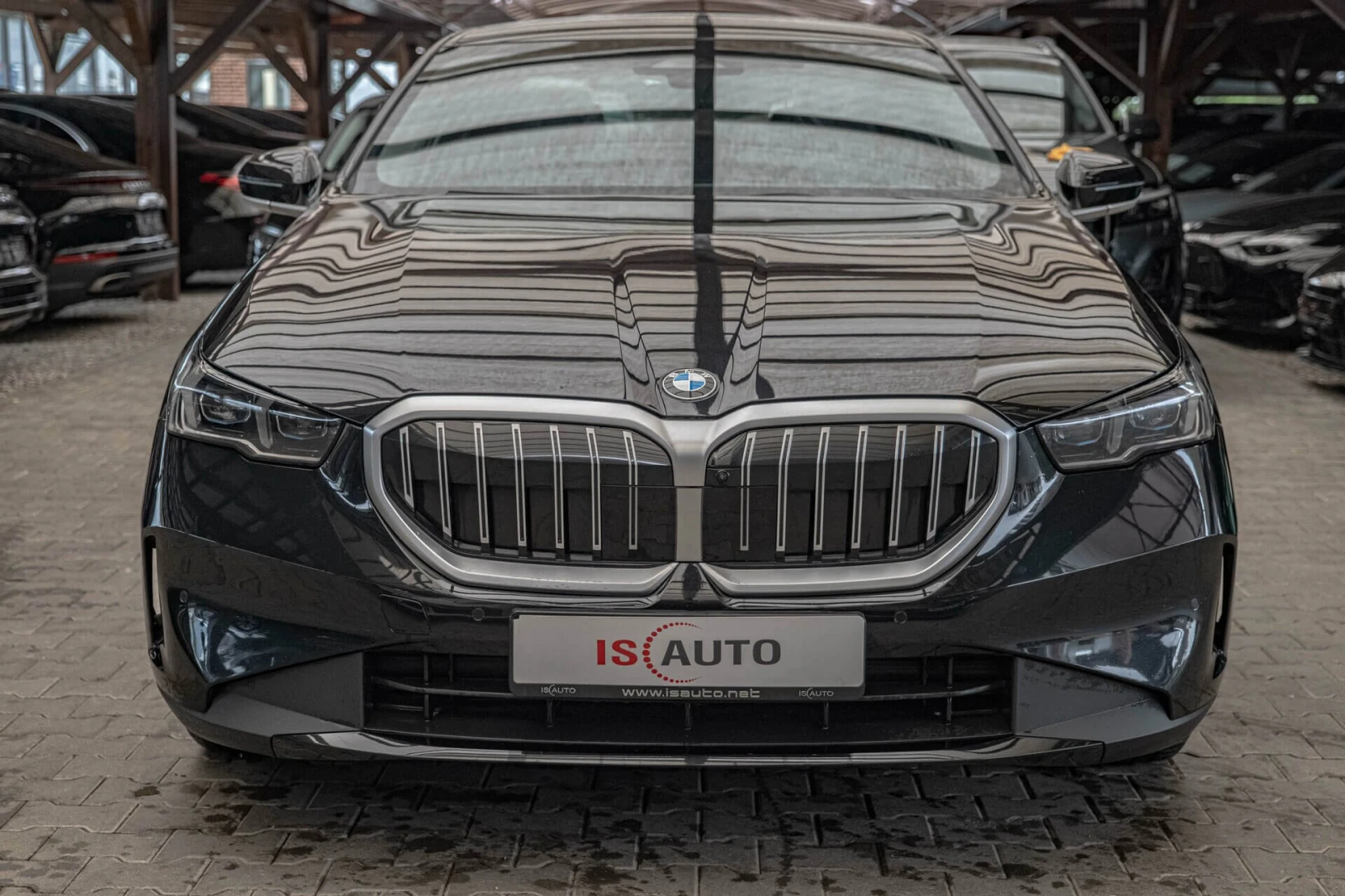 BMW 520  i/Harman Kardon/HuD/360Камера/3D View/Обдухване, снимка 1