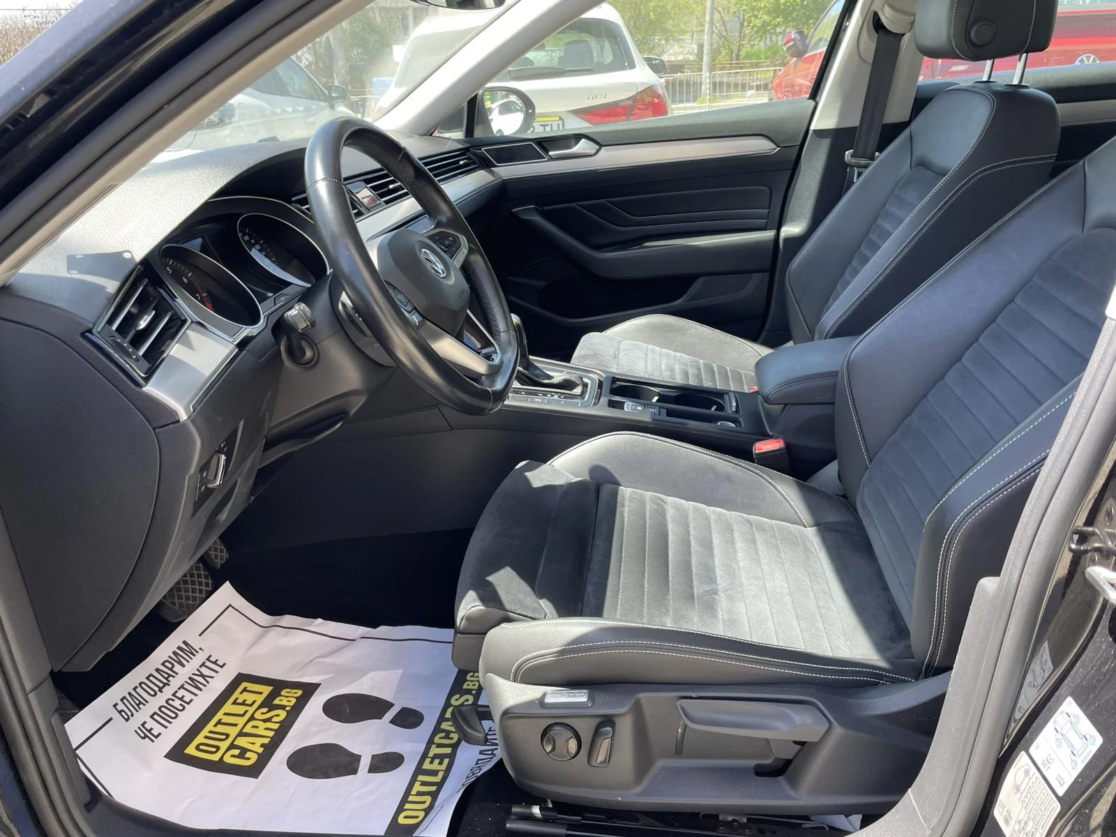 VW Passat 150к.с. DSG закупен от VW България, снимка 4 - Автомобили и джипове - 53807947