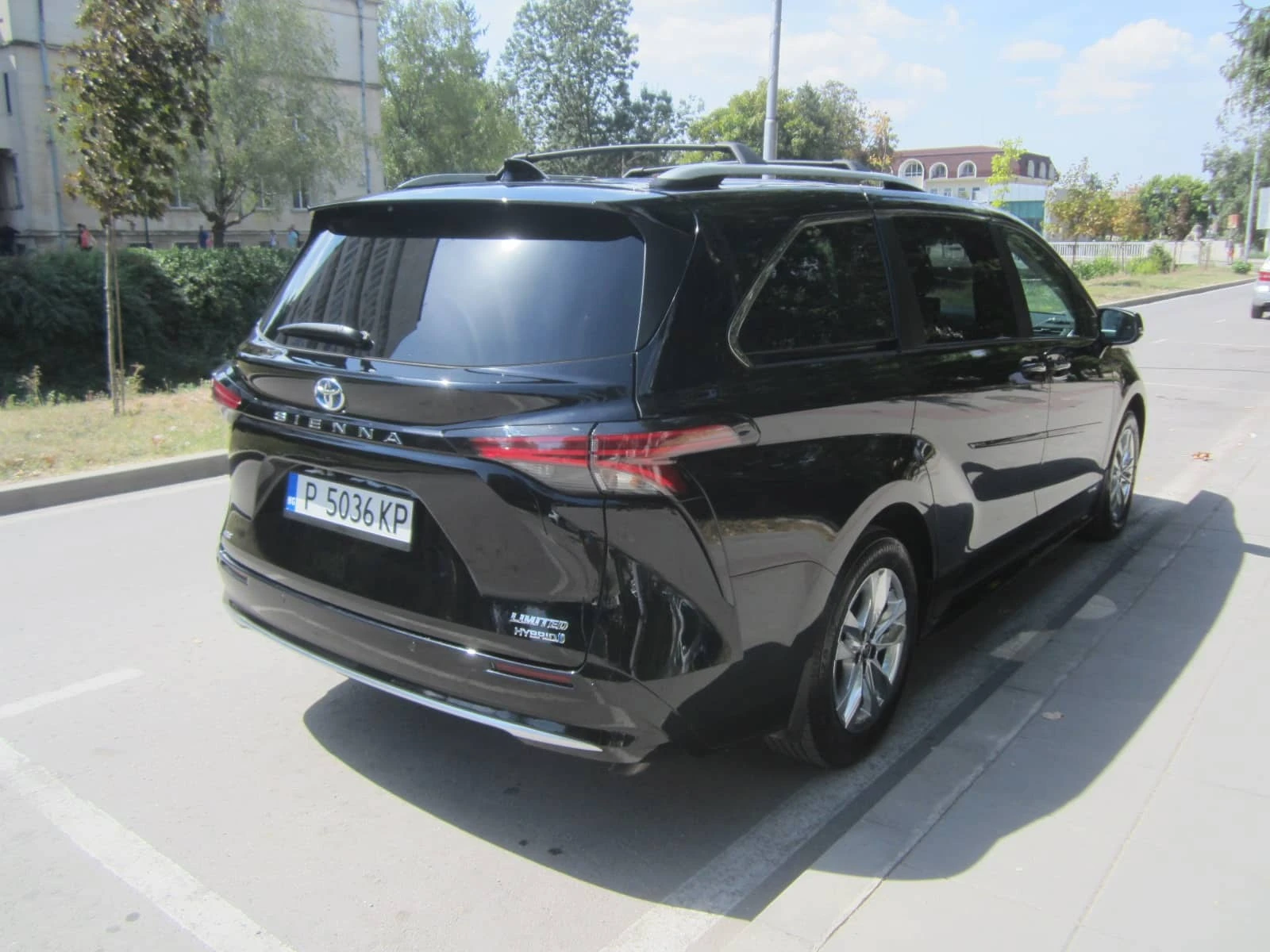 Toyota Sienna  LIMITED 2.5 HYBRID AWD - изображение 5