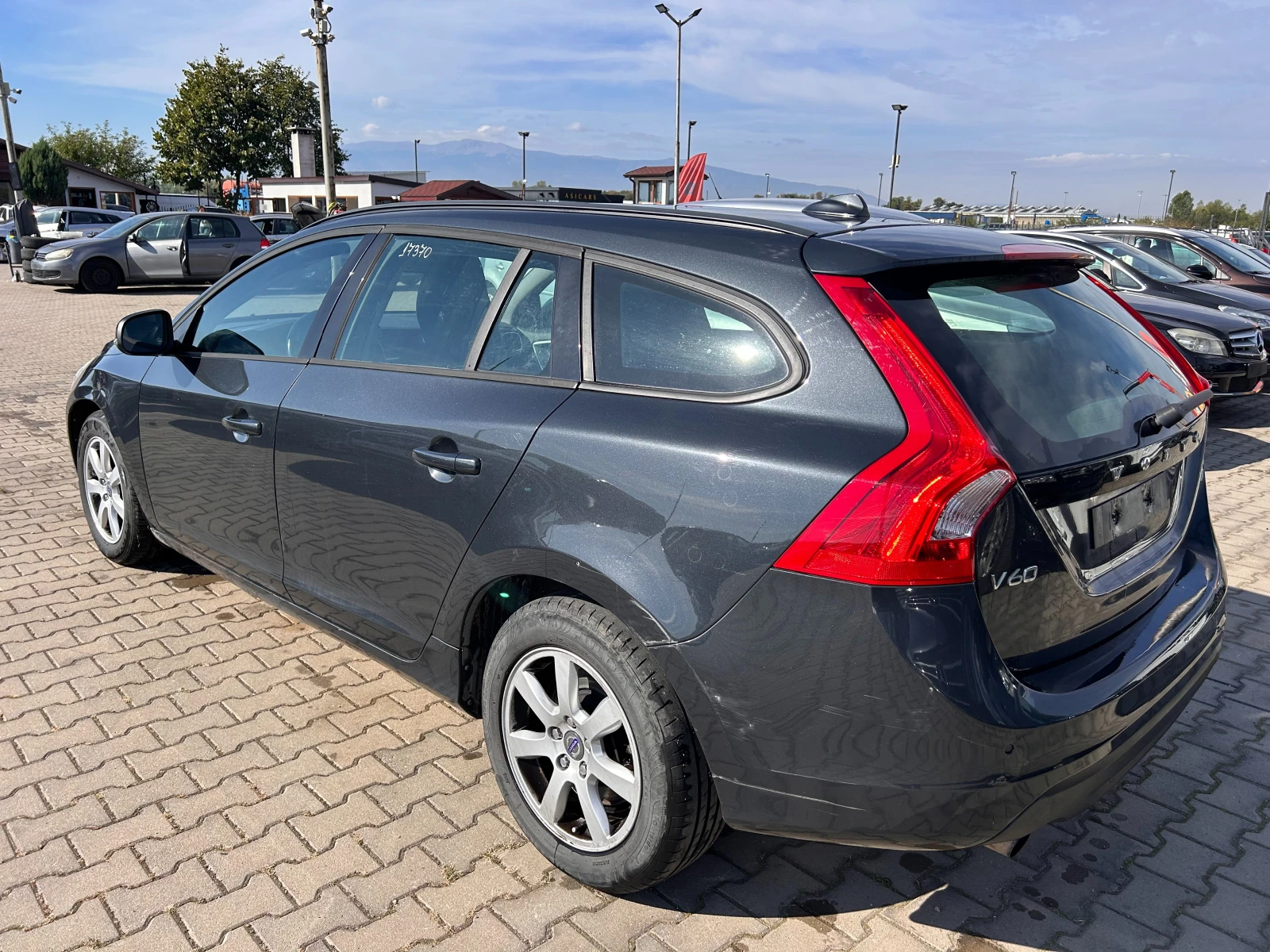 Volvo V60 1.6D EURO 5 ЛИЗИНГ - изображение 8