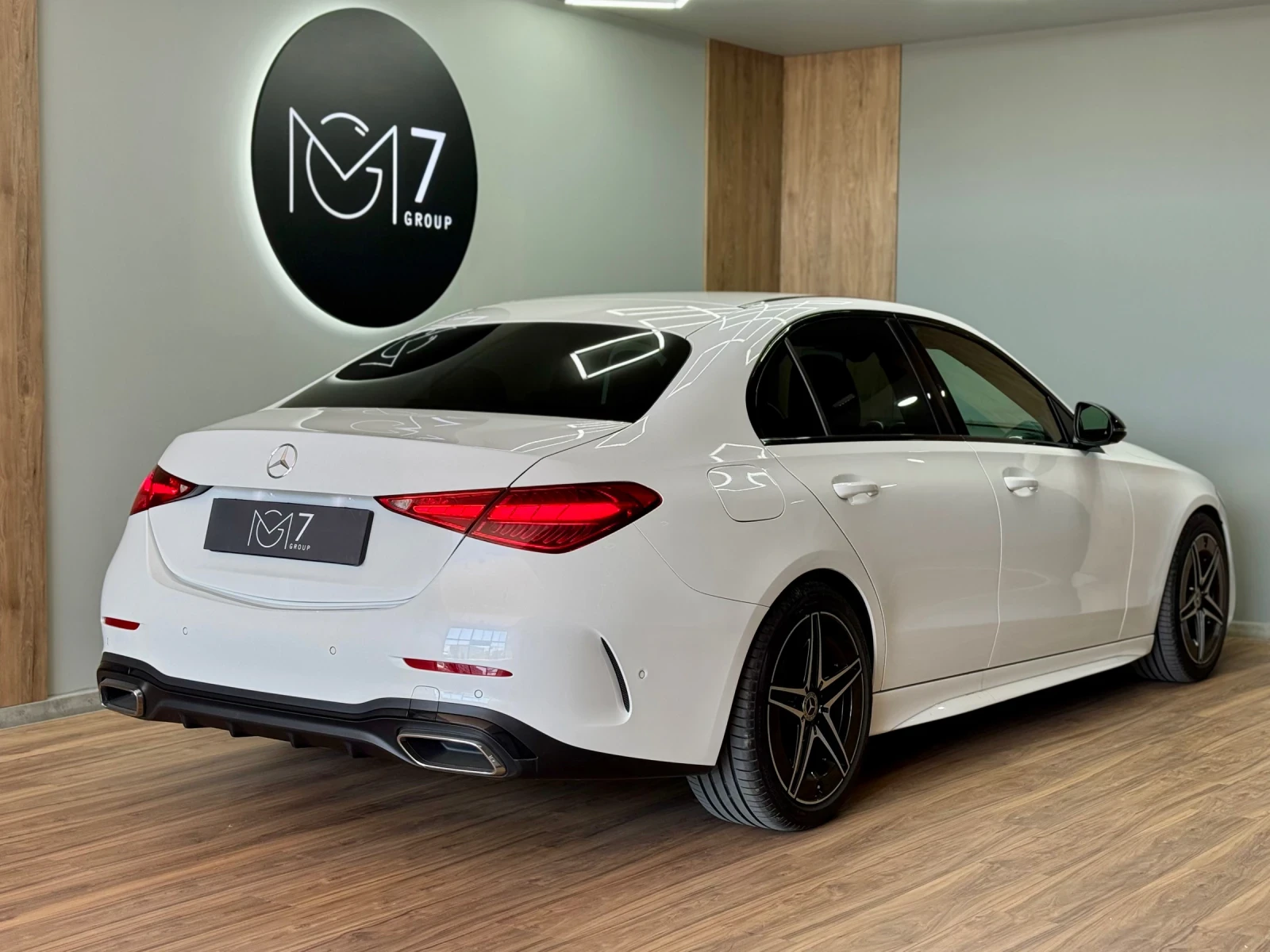 Mercedes-Benz C 300 2xAMG в Гаранция до 07.2025г. - изображение 4