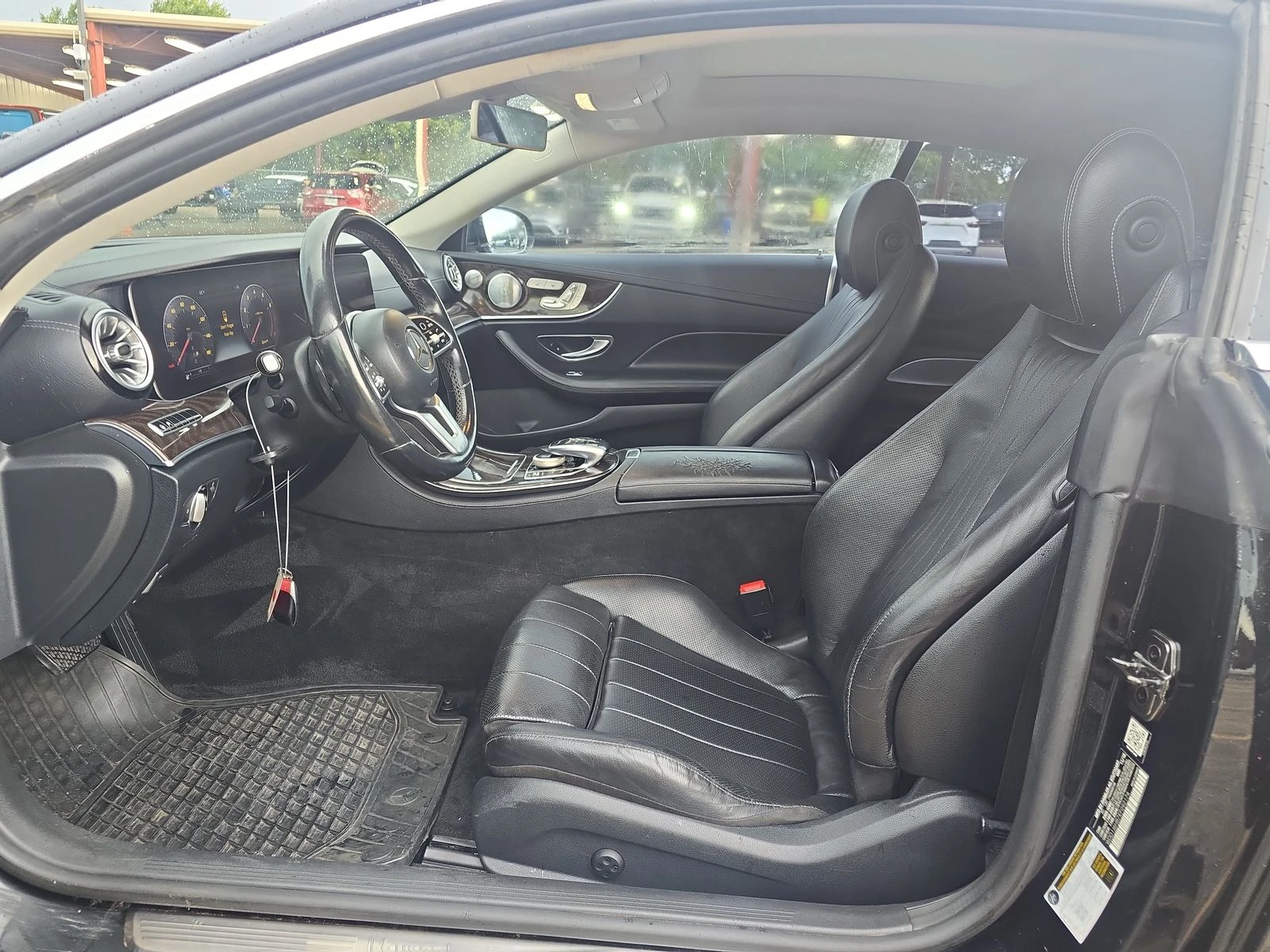 Mercedes-Benz E 450 DIGITAL* AMG* DISTRONIK* BURMASTER* 360* ОБДУХ* KE - изображение 9