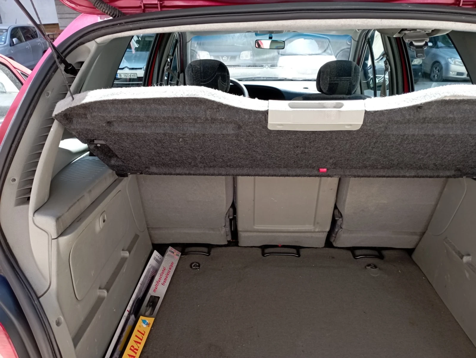 Renault Scenic 1.6 16V  - изображение 8