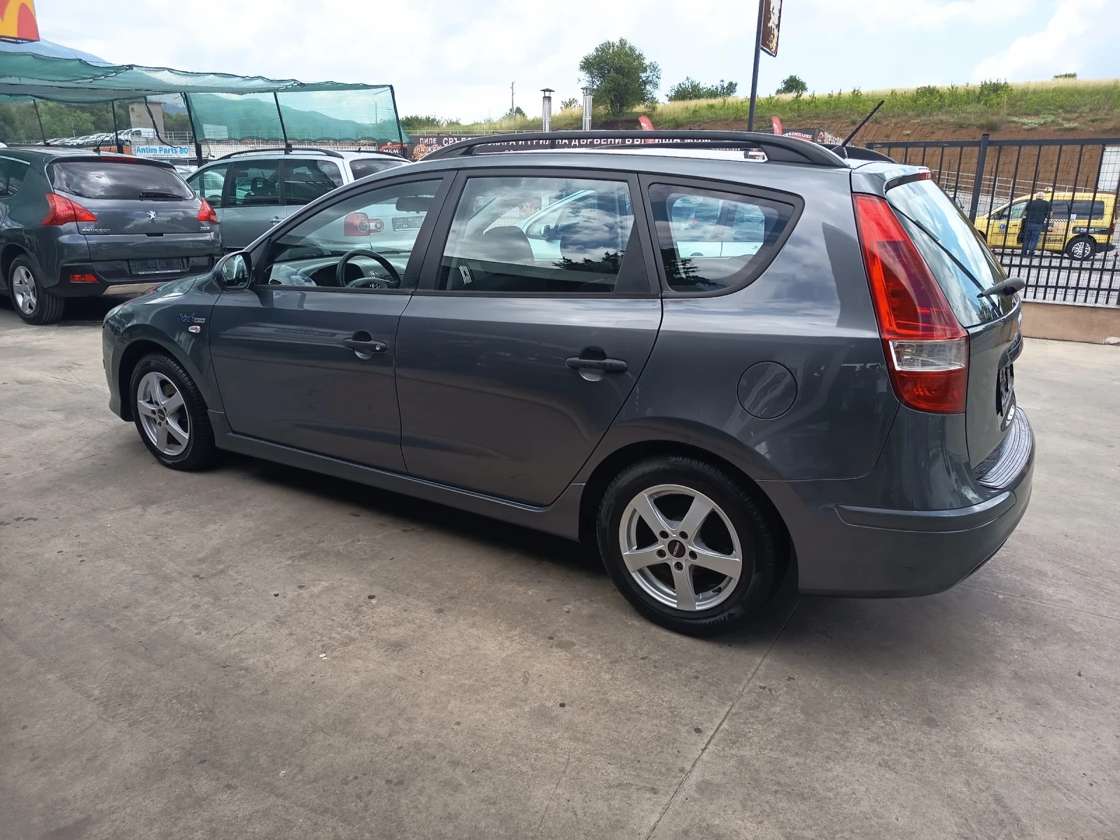 Hyundai I30 1.6. crdi - изображение 7
