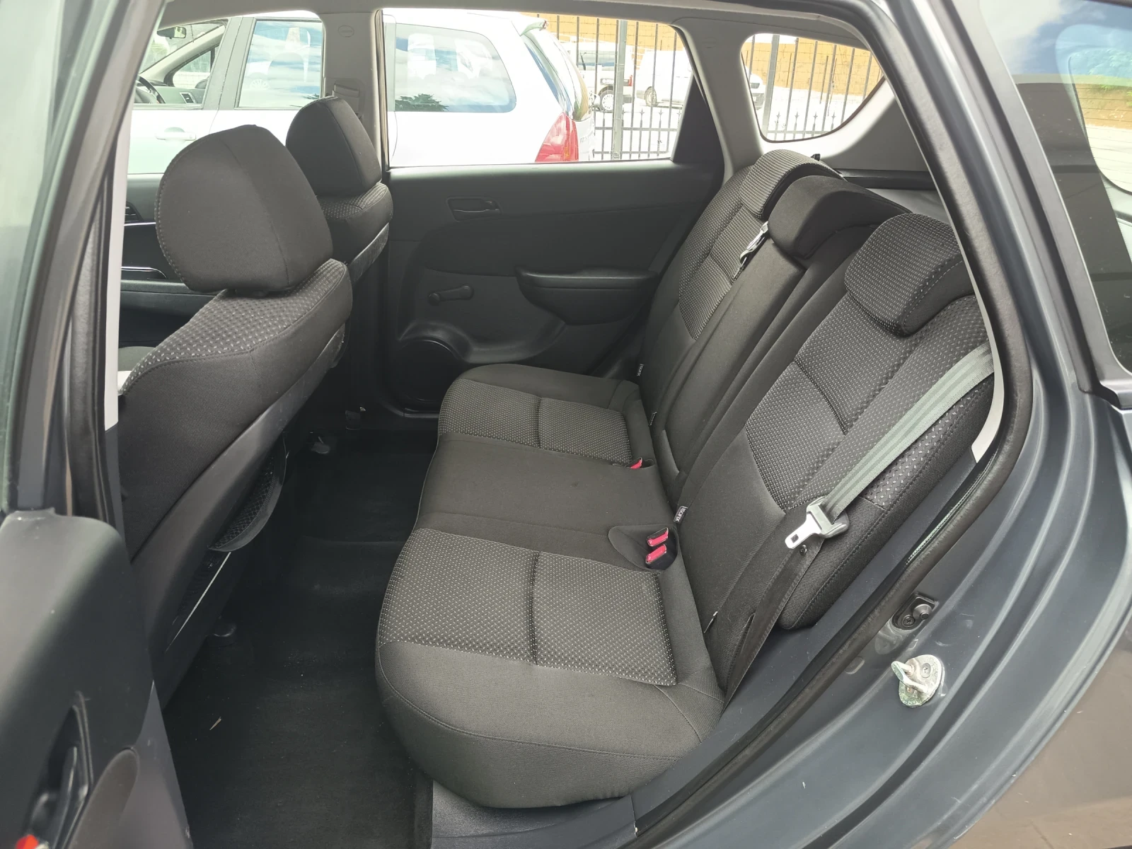 Hyundai I30 1.6. crdi - изображение 10