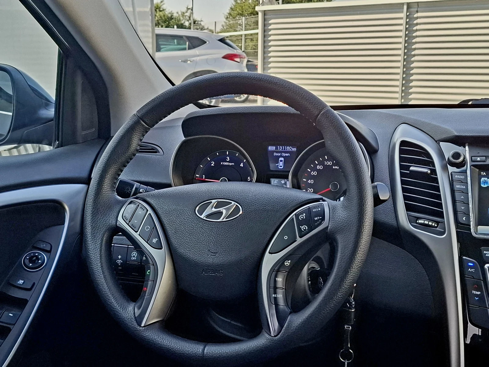 Hyundai I30 1.6crdi/// | Mobile.bg   11