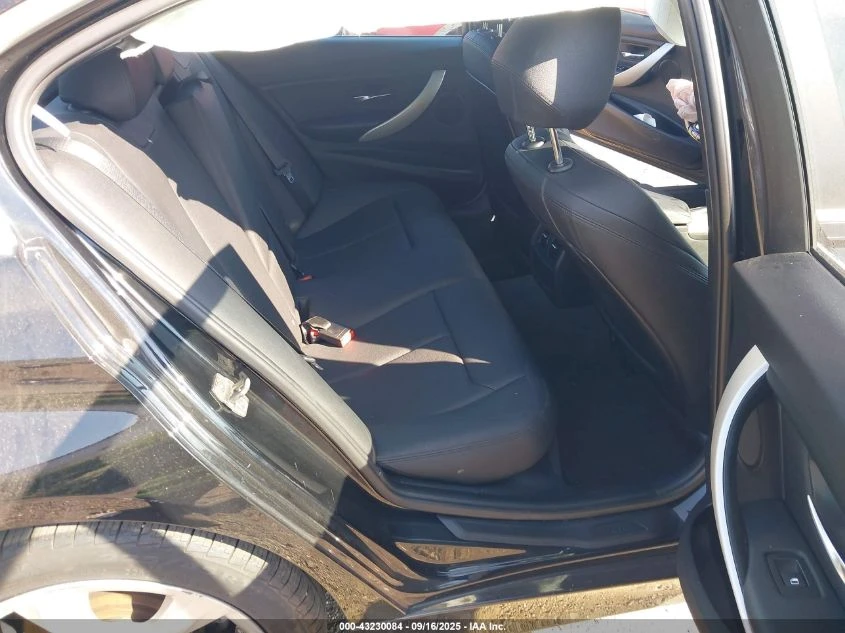 BMW 320 *  *    *   *  | Mobile.bg   14