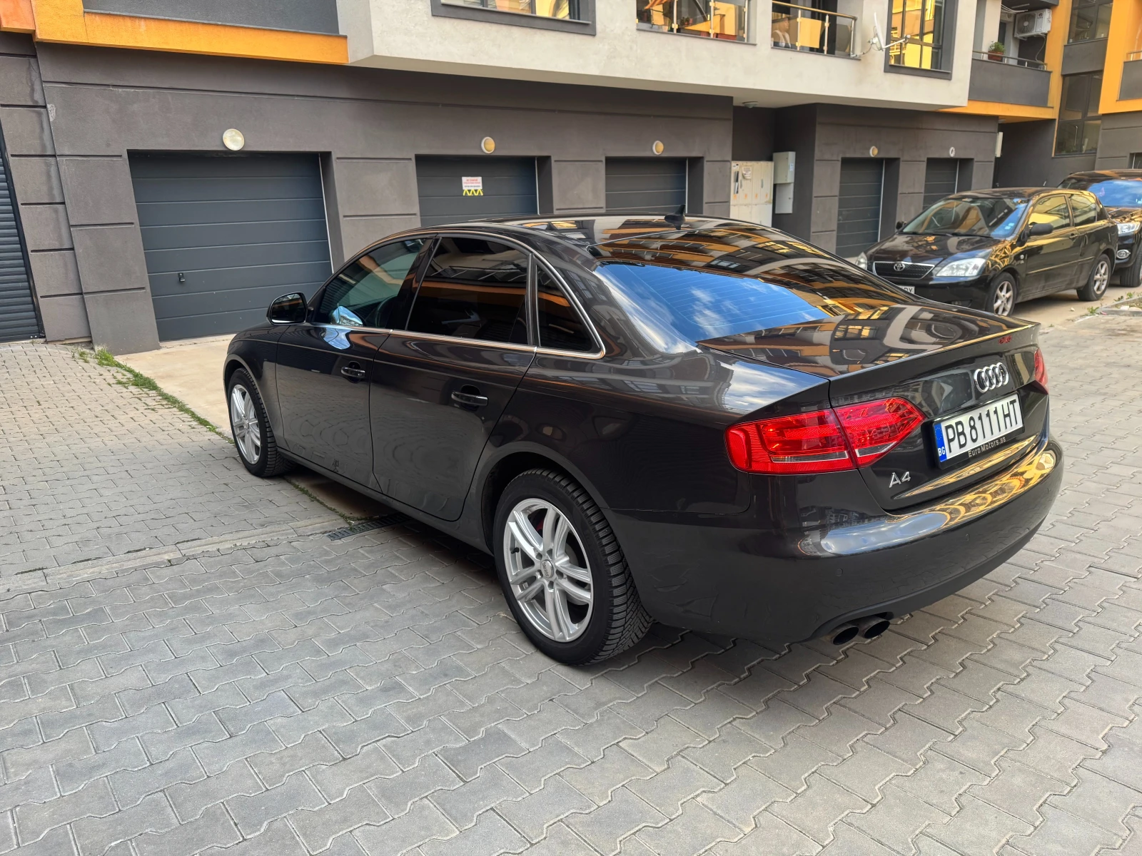 Audi A4 2.0 TDI + ГУМИ - изображение 5