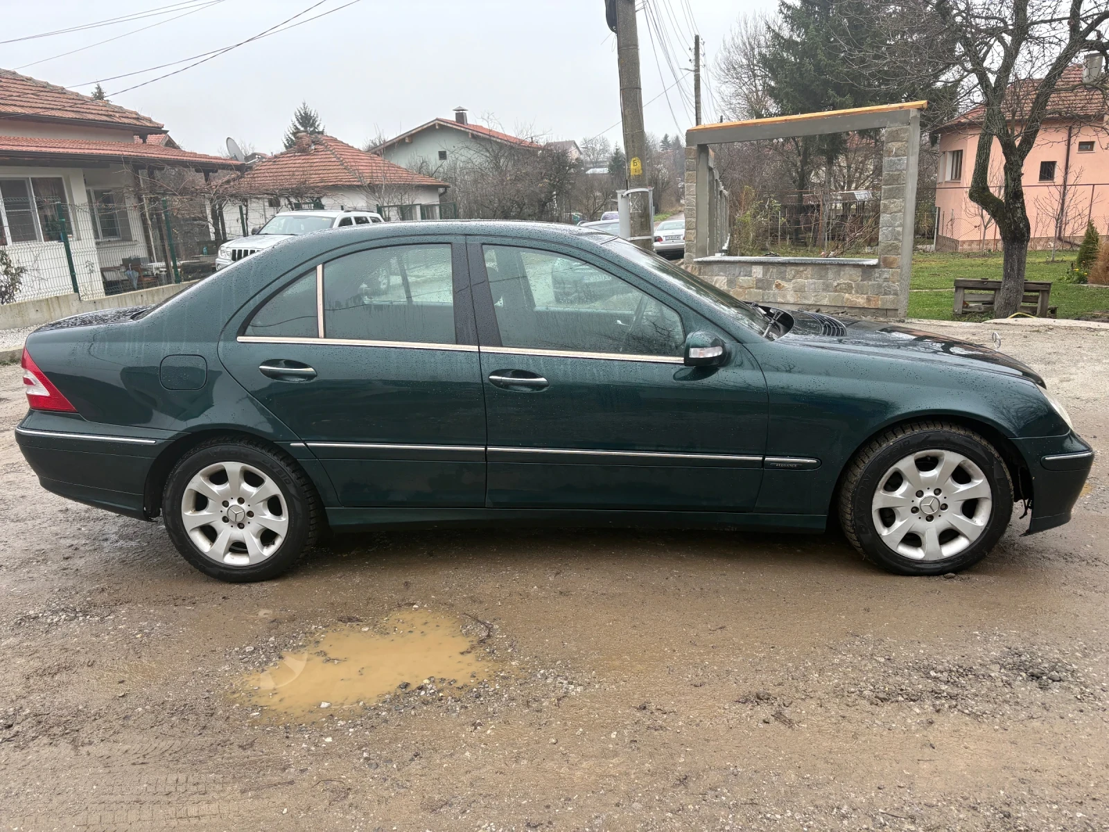 Mercedes-Benz C 220  - изображение 4