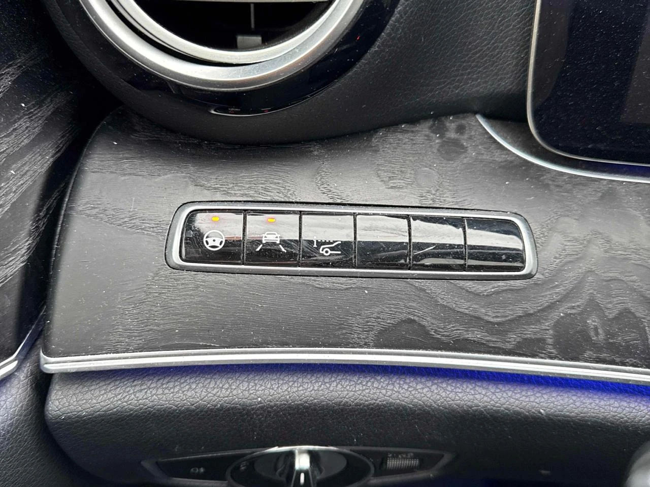 Mercedes-Benz E 400 AMG pack* Distronic* Обдух* 360* Burmester* HeadUp - изображение 10