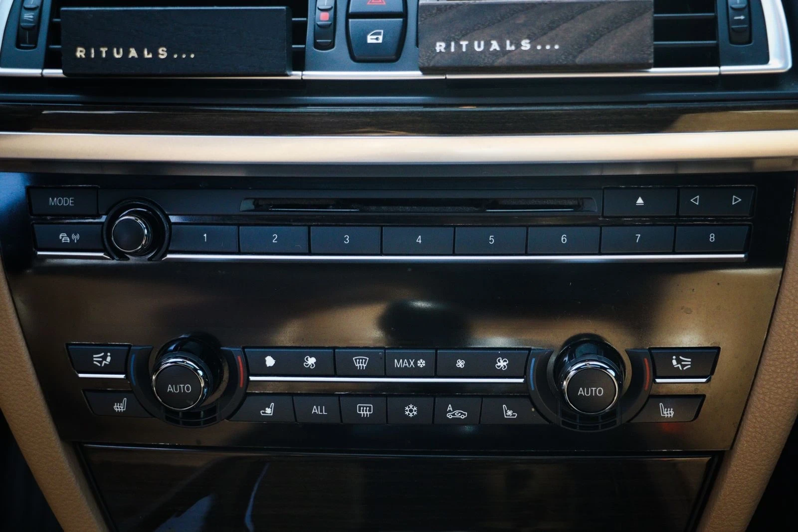 BMW 740 xDrive, снимка 7 - Автомобили и джипове - 53746802