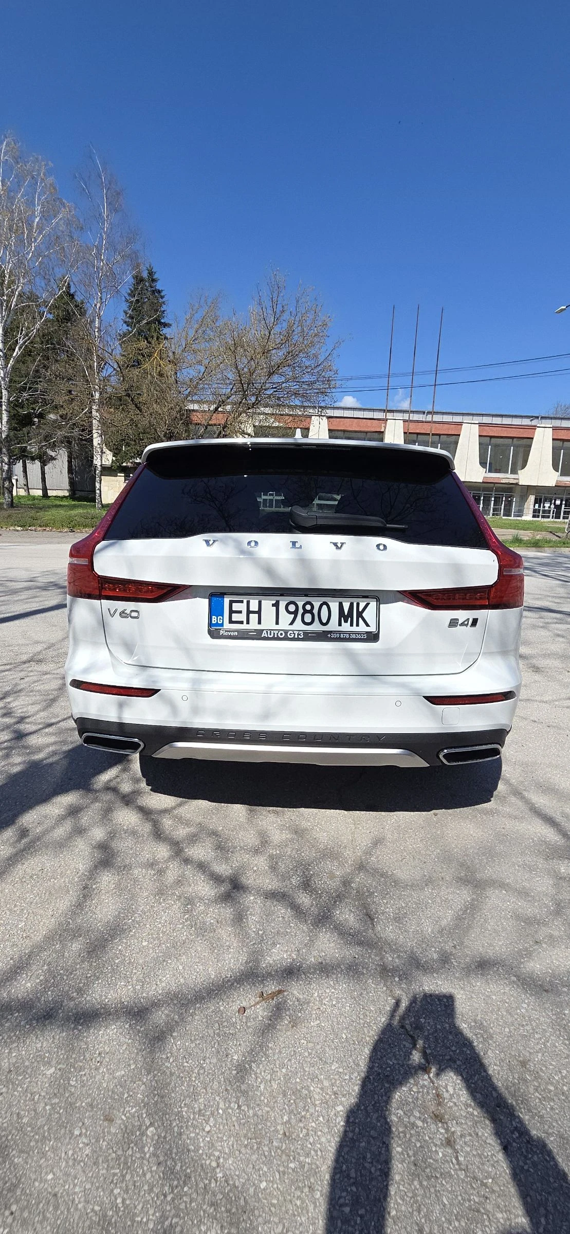Volvo V60 Cross Country 2.0 Hybrid 4x4 8скорости Face, снимка 3 - Автомобили и джипове - 54099195