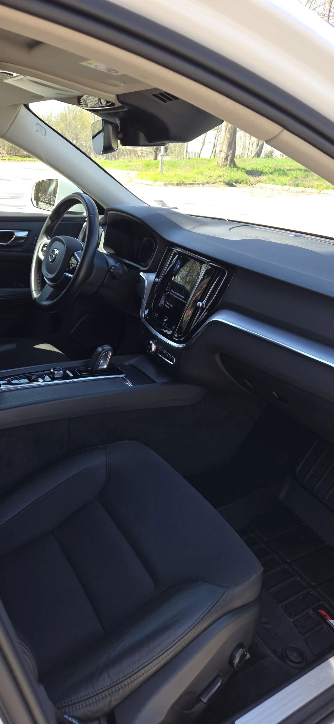 Volvo V60 Cross Country 2.0 Hybrid 4x4 8скорости Face, снимка 7 - Автомобили и джипове - 54099195