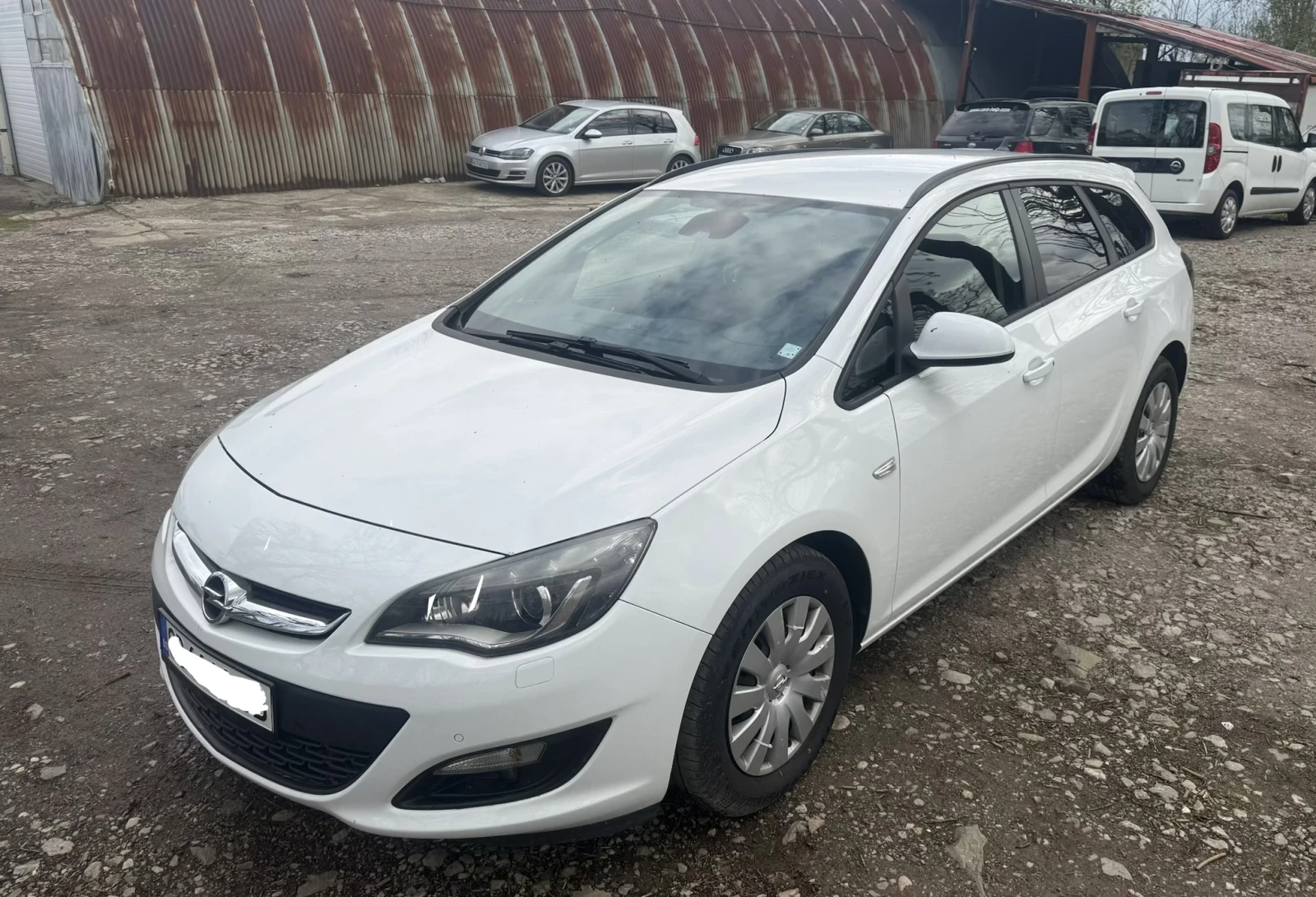 Opel Astra SPORT TOURER, снимка 8 - Автомобили и джипове - 54286474