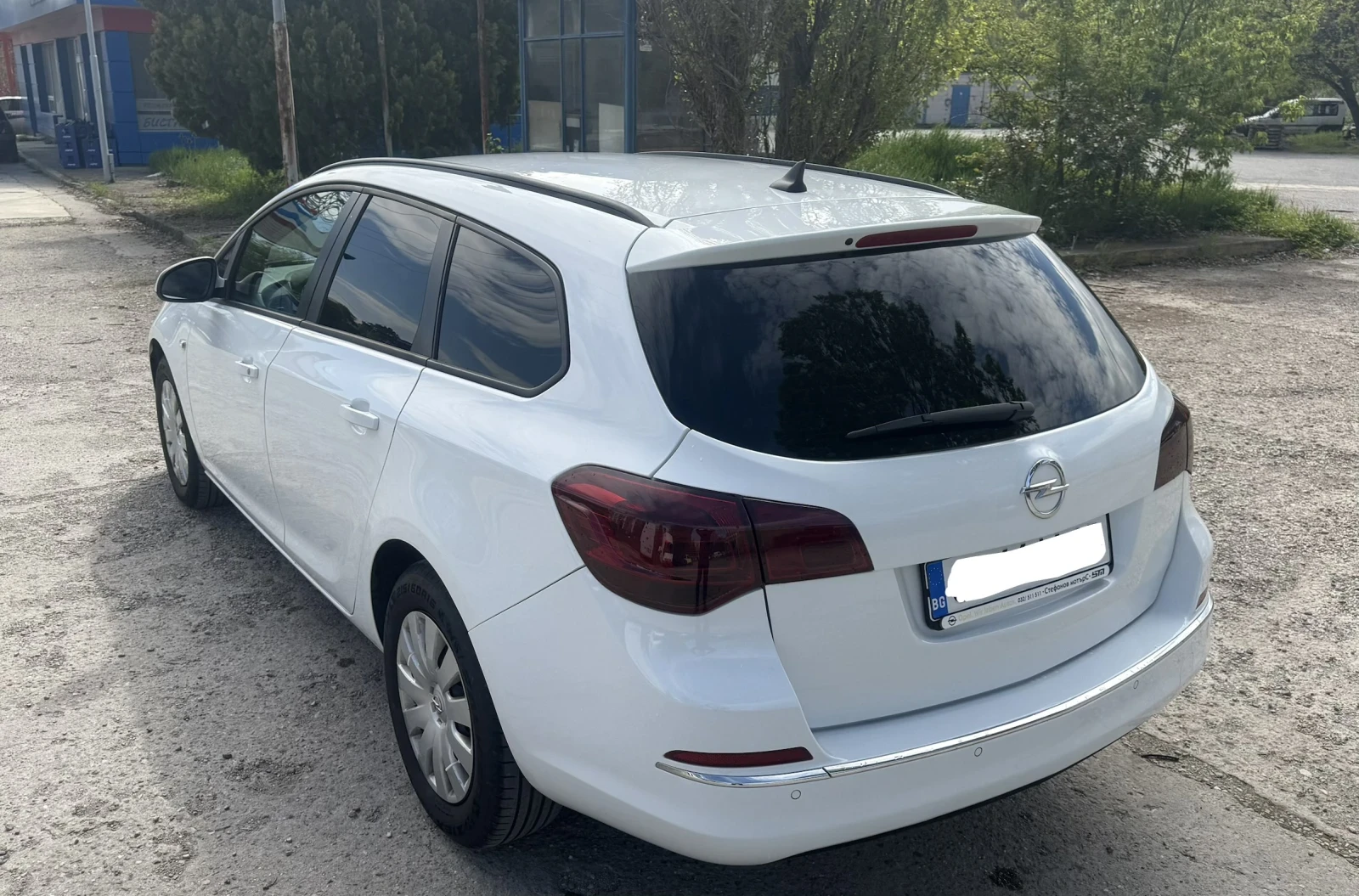 Opel Astra SPORT TOURER, снимка 6 - Автомобили и джипове - 54286474