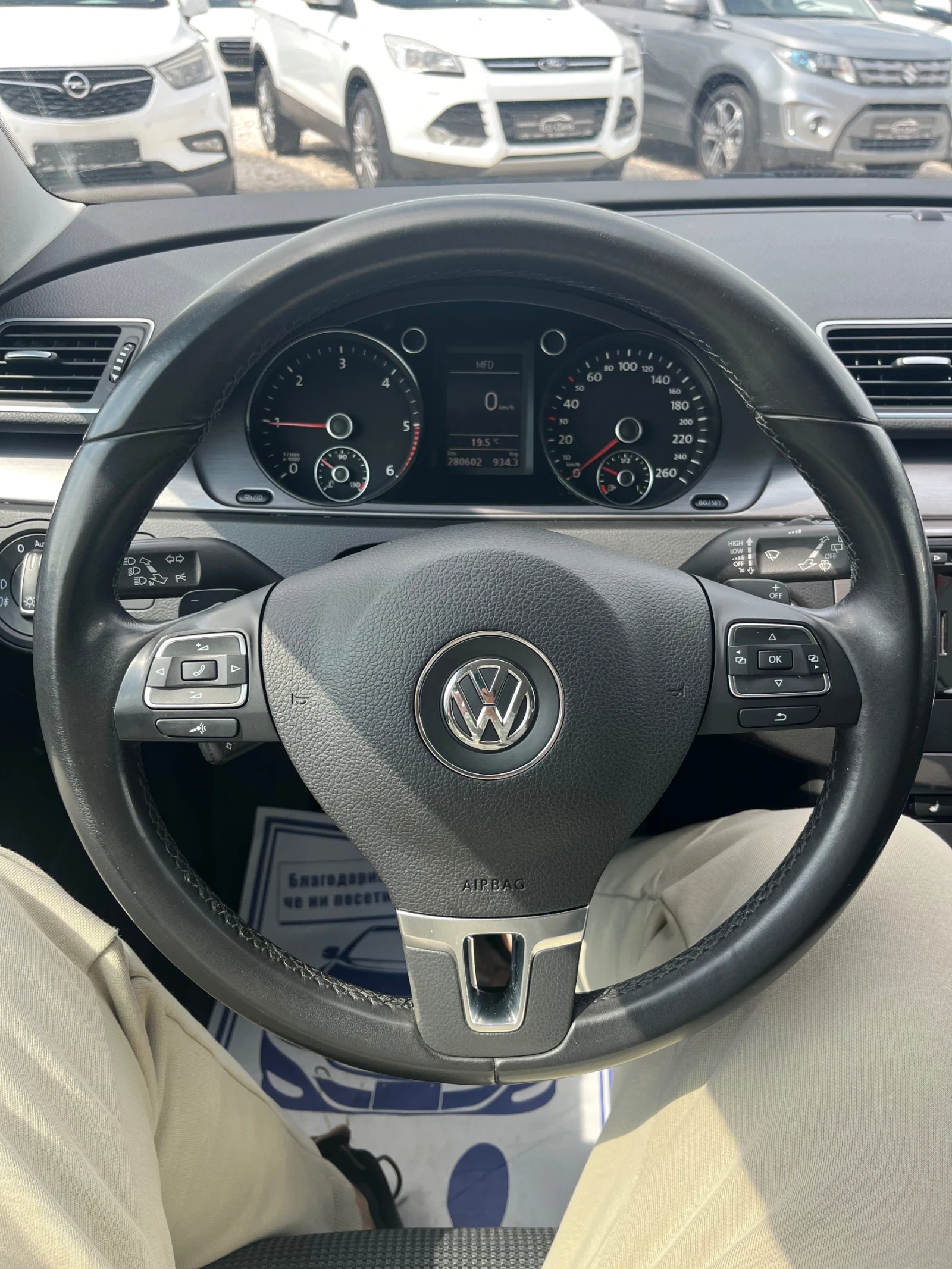 VW Passat 2.0TDI DSG, снимка 14 - Автомобили и джипове - 54374226
