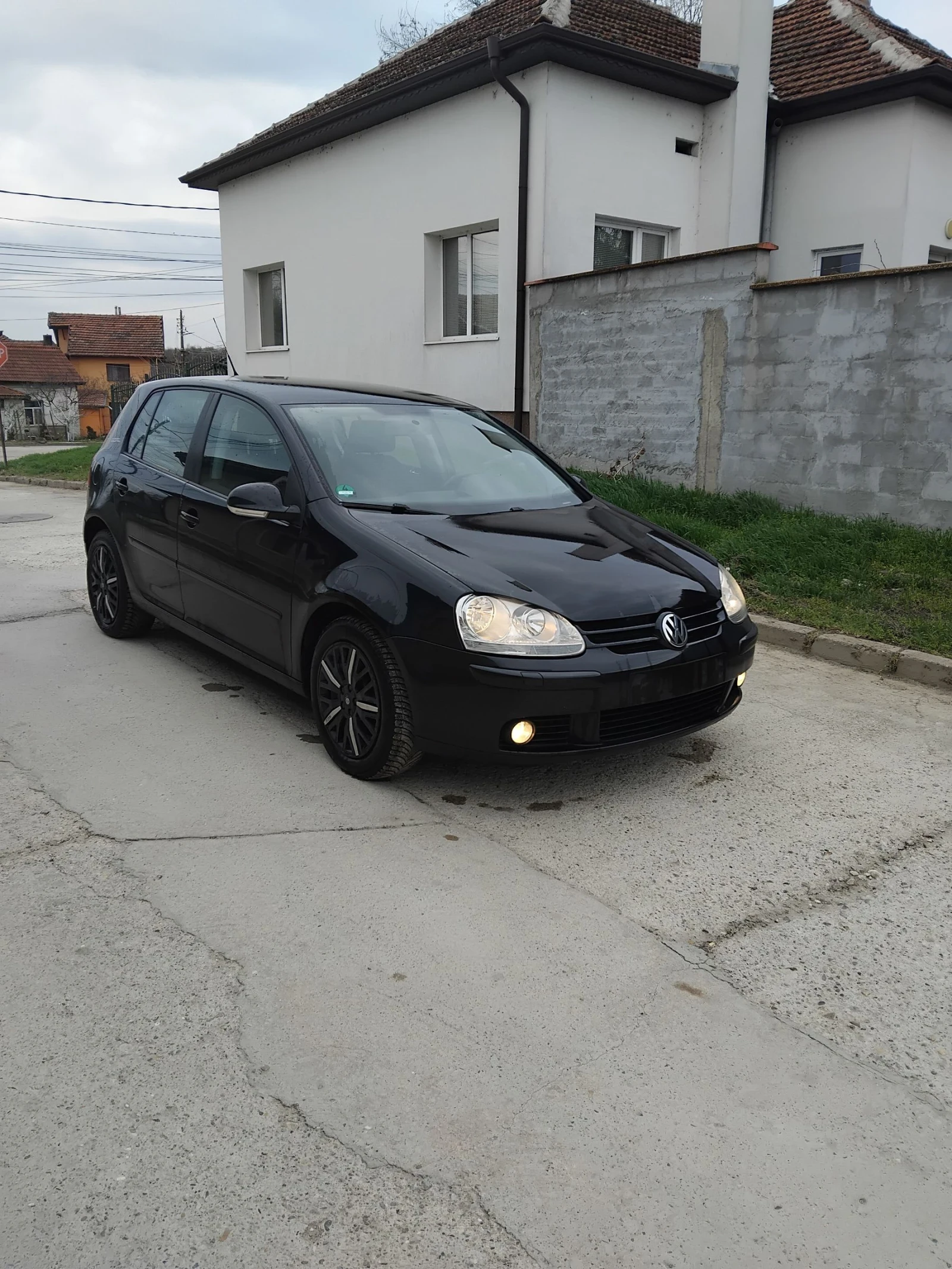VW Golf, снимка 14 - Автомобили и джипове - 54375380