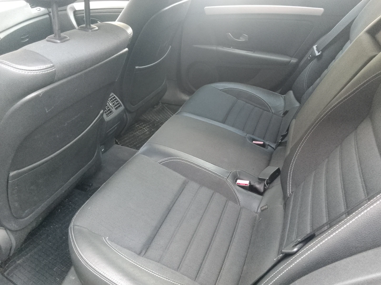 Renault Laguna 3, снимка 7 - Автомобили и джипове - 54510580