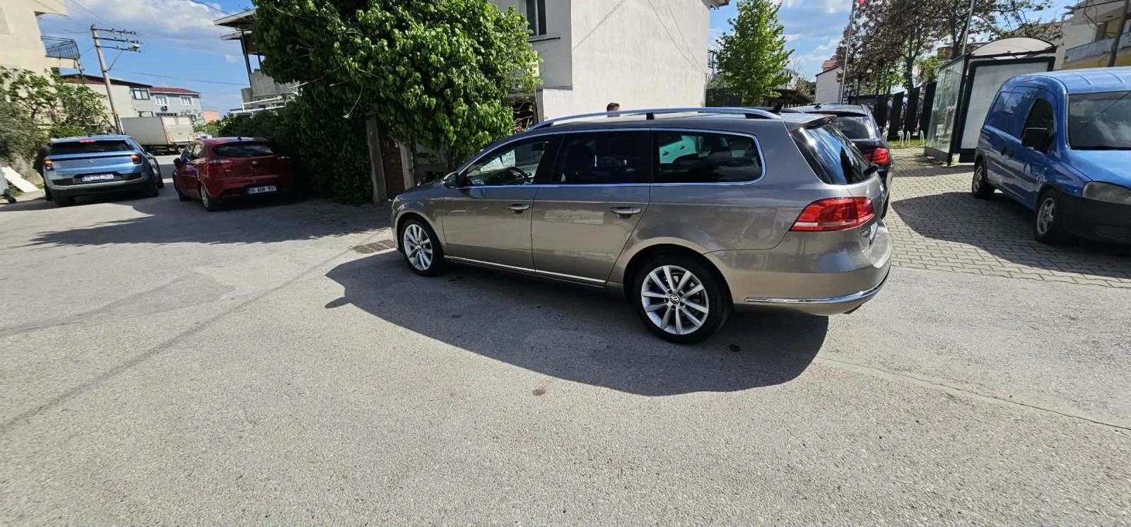VW Passat 2.0TDI DSG, снимка 4 - Автомобили и джипове - 54663464