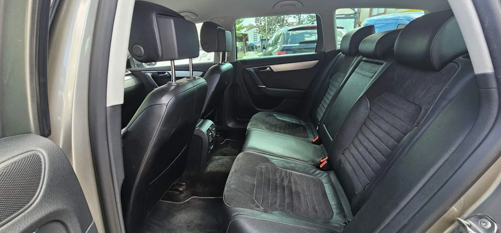 VW Passat 2.0TDI DSG, снимка 11 - Автомобили и джипове - 54663464