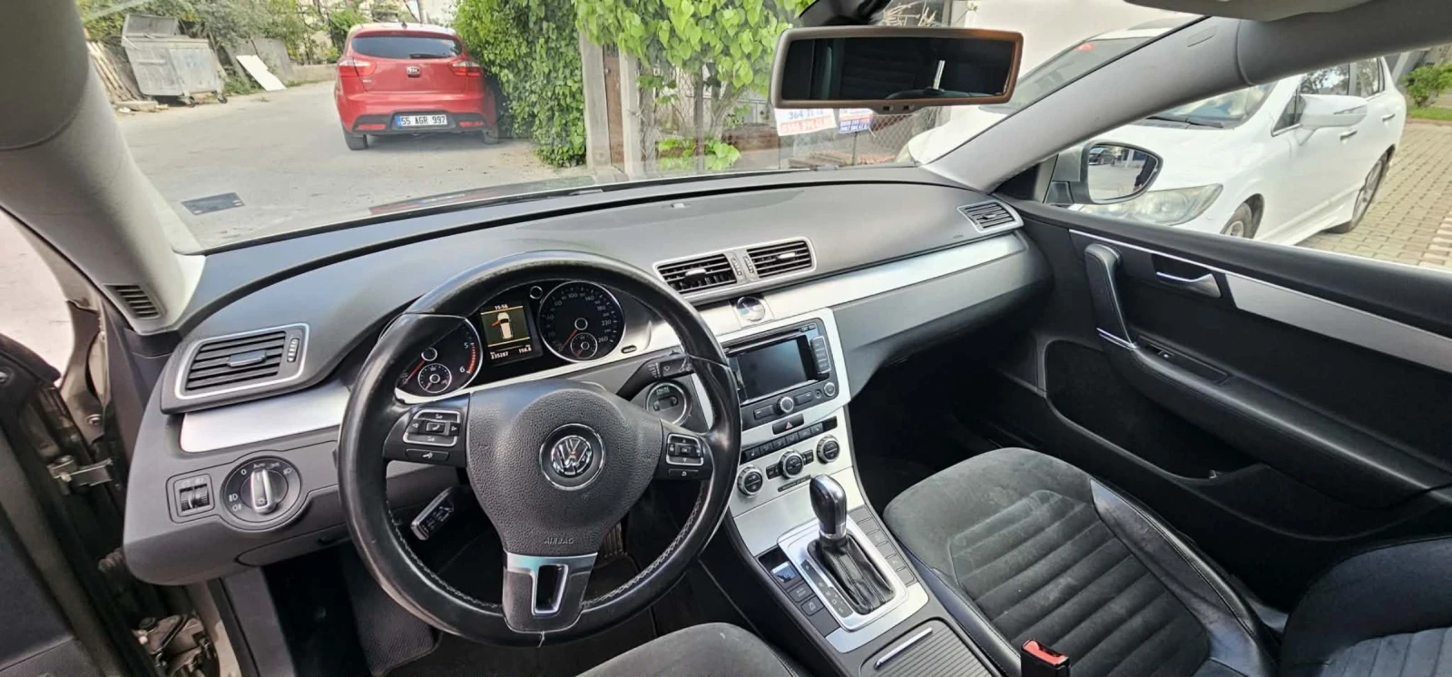 VW Passat 2.0TDI DSG, снимка 14 - Автомобили и джипове - 54663464