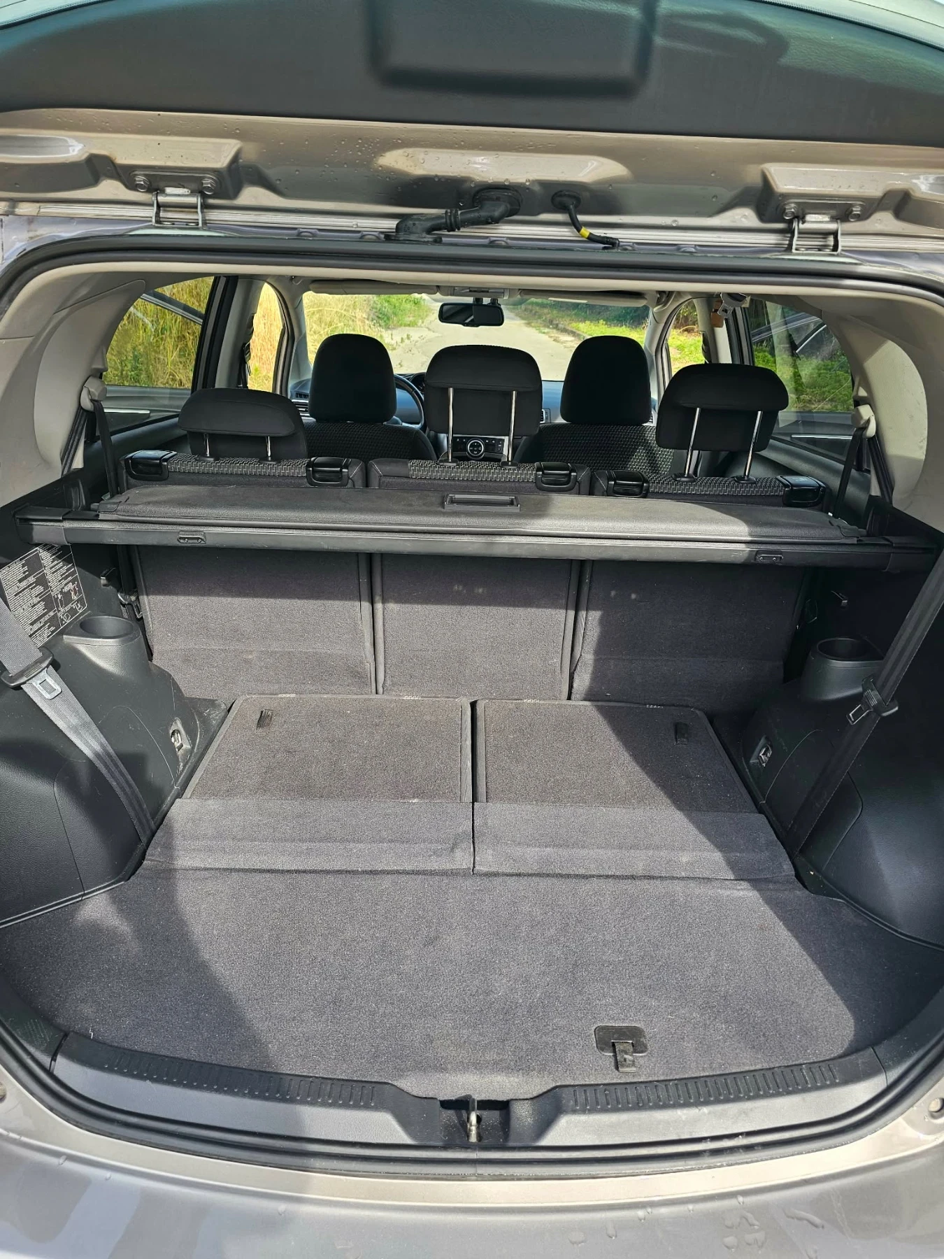 Toyota Verso 1.6 D4D, снимка 8 - Автомобили и джипове - 54885853
