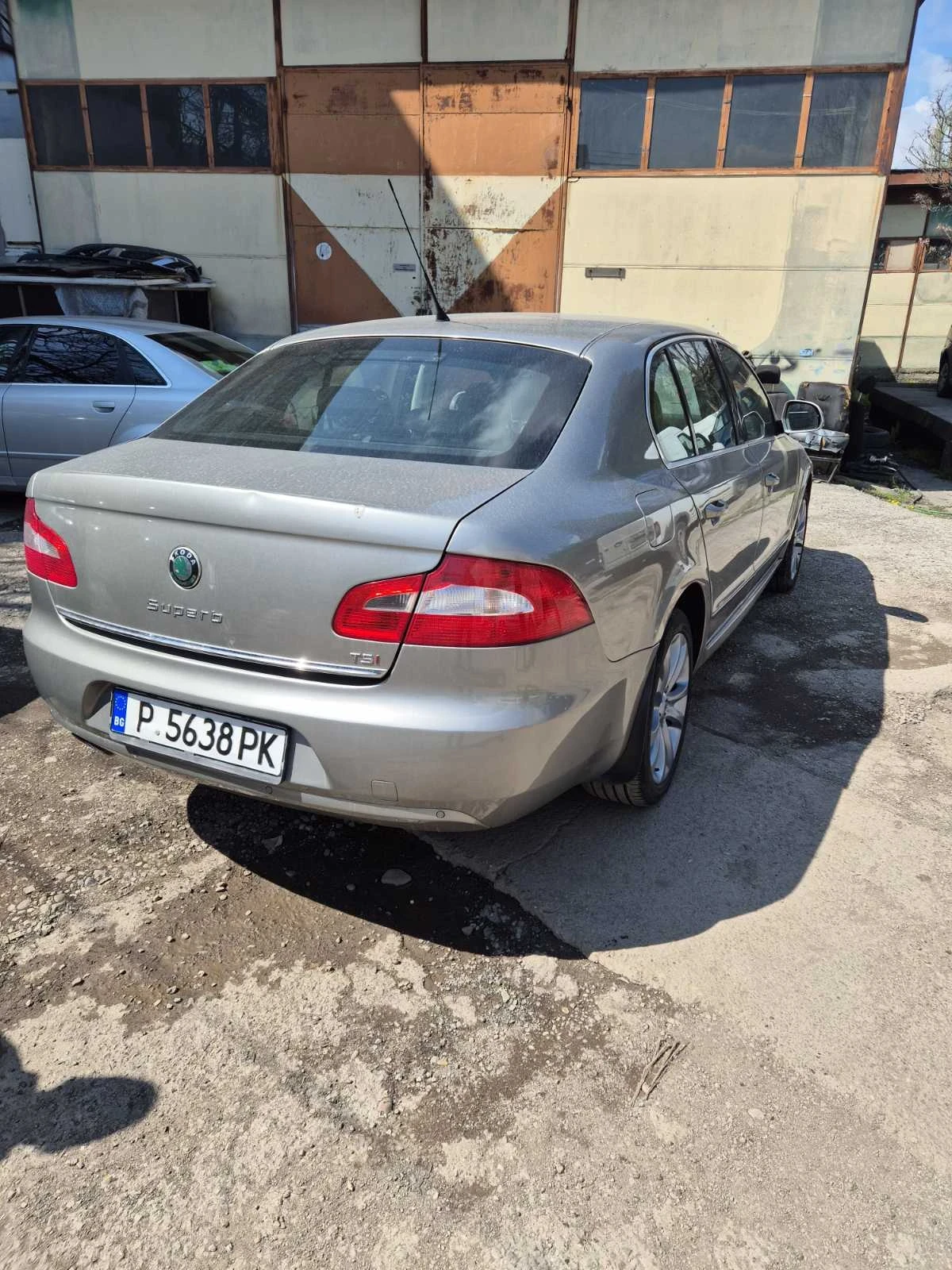 Skoda Superb, снимка 2 - Автомобили и джипове - 55277809