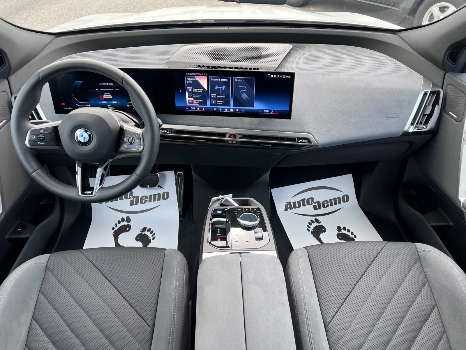 BMW iX X-Drive 60* M Sport Pro* , снимка 13 - Автомобили и джипове - 55414993