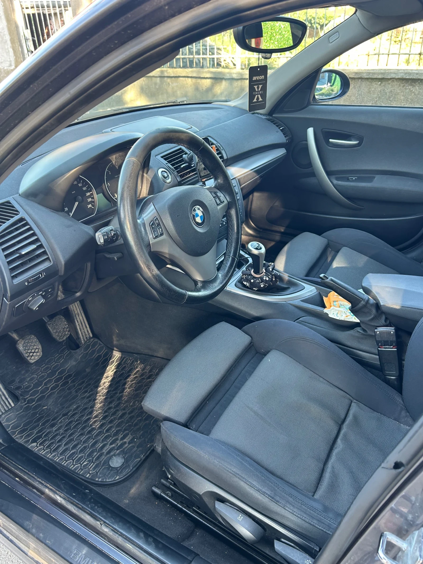 BMW 120, снимка 7 - Автомобили и джипове - 55633617