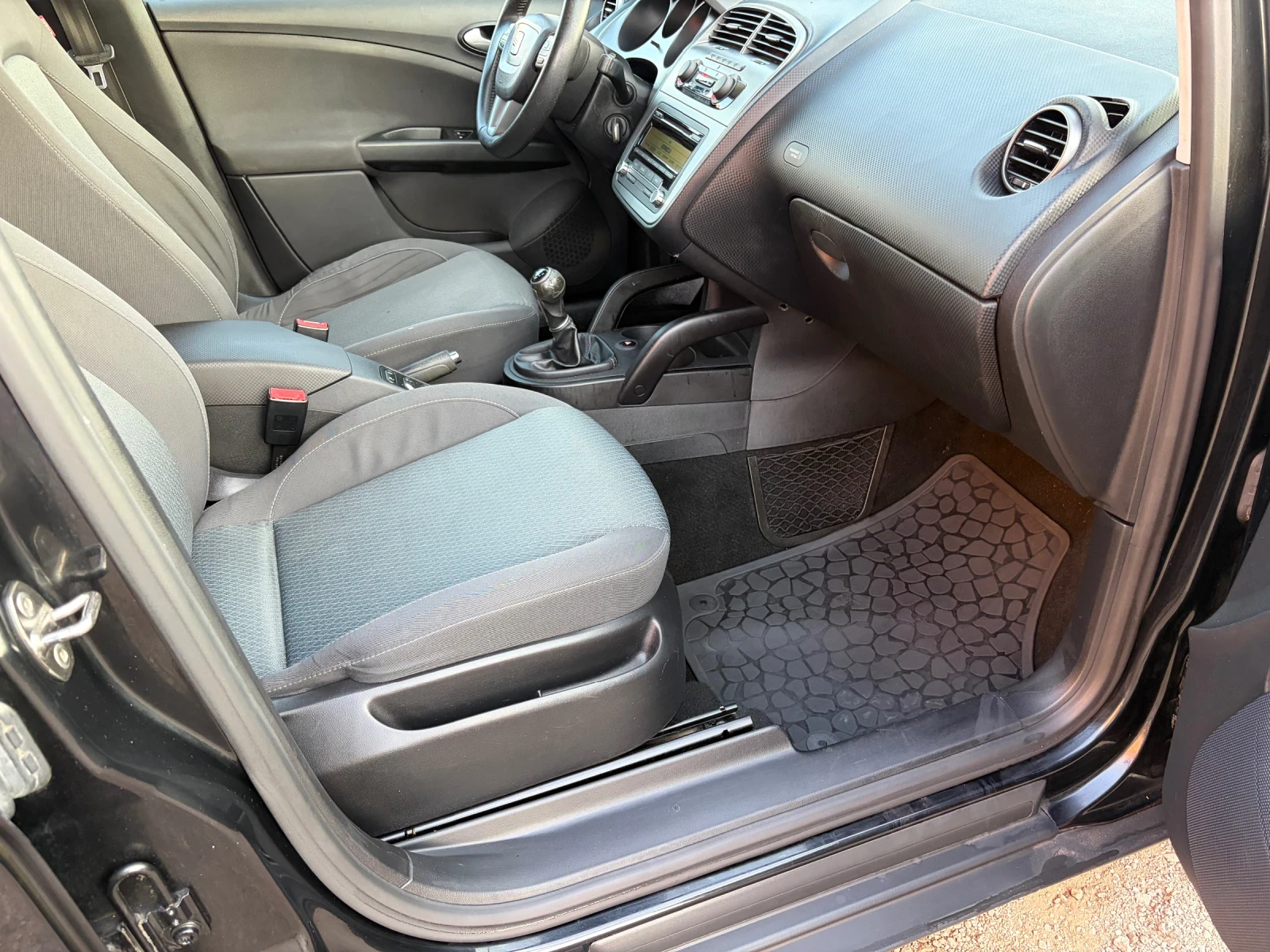 Seat Altea, снимка 14 - Автомобили и джипове - 55669647