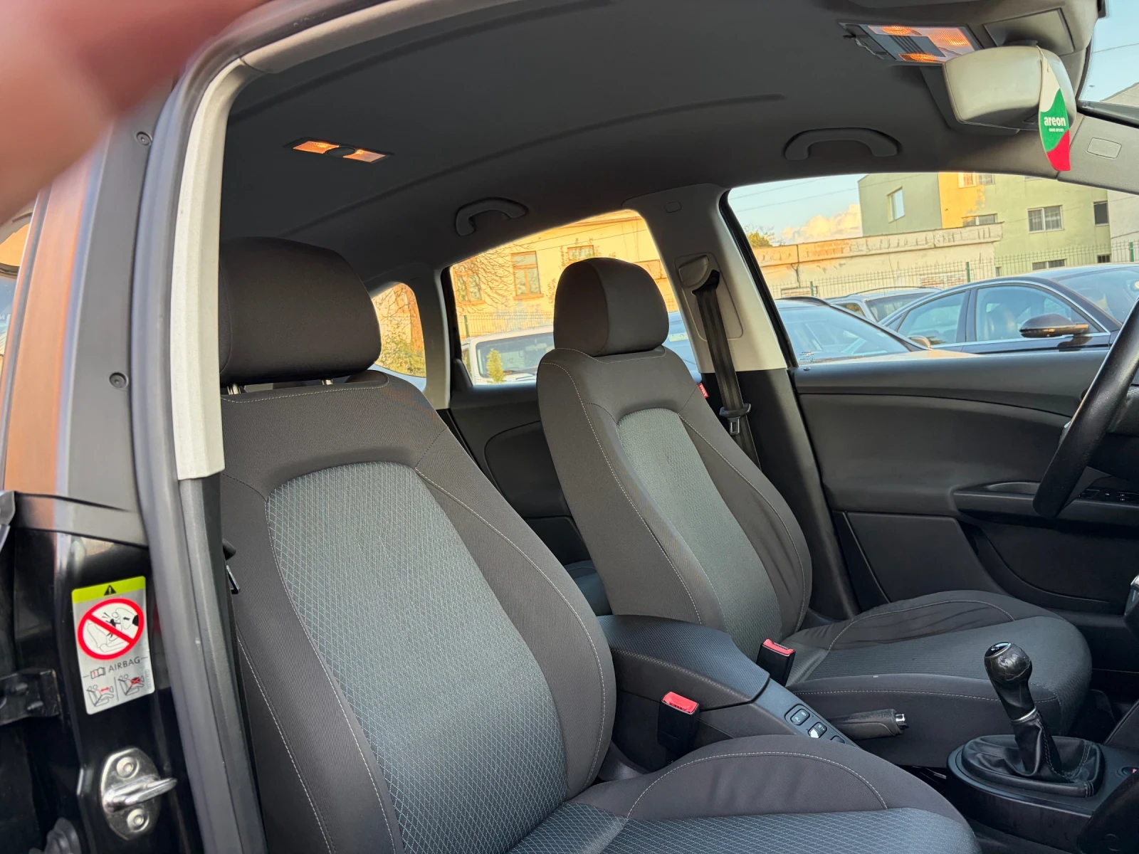 Seat Altea, снимка 15 - Автомобили и джипове - 55669647