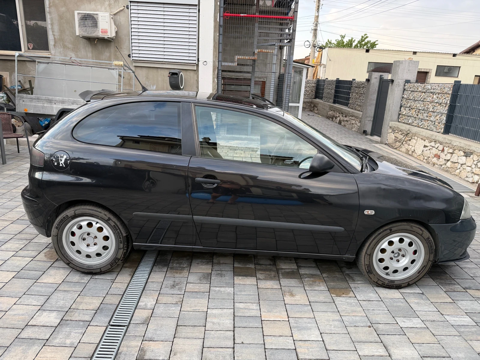 Seat Ibiza 1.9 200 ks , снимка 4 - Автомобили и джипове - 55780574