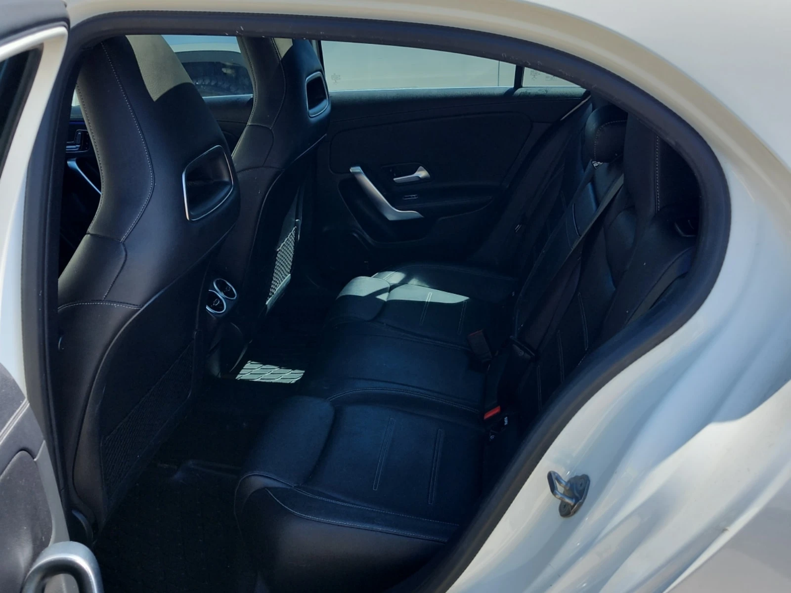 Mercedes-Benz A 250  CARFAX / ПАНОРАМА / АВТОКРЕДИТ, снимка 13 - Автомобили и джипове - 55846879