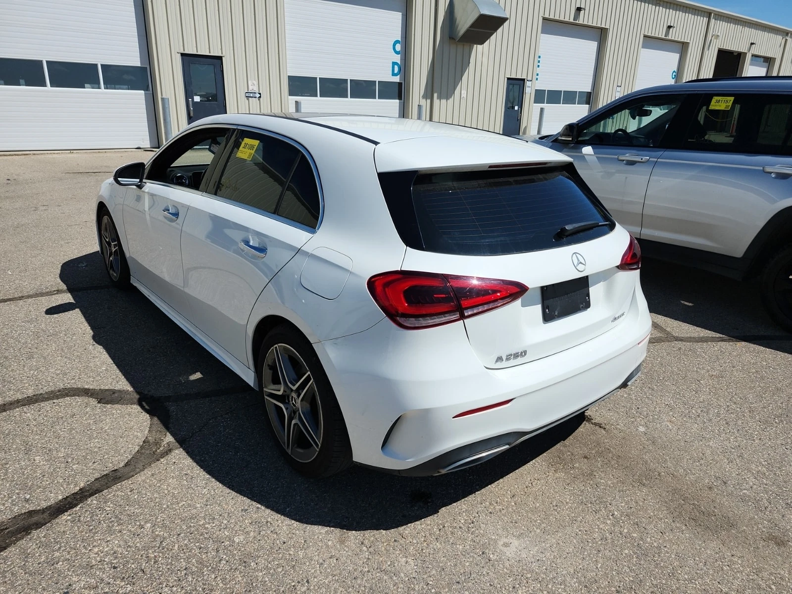 Mercedes-Benz A 250  CARFAX / ПАНОРАМА / АВТОКРЕДИТ, снимка 4 - Автомобили и джипове - 55846879