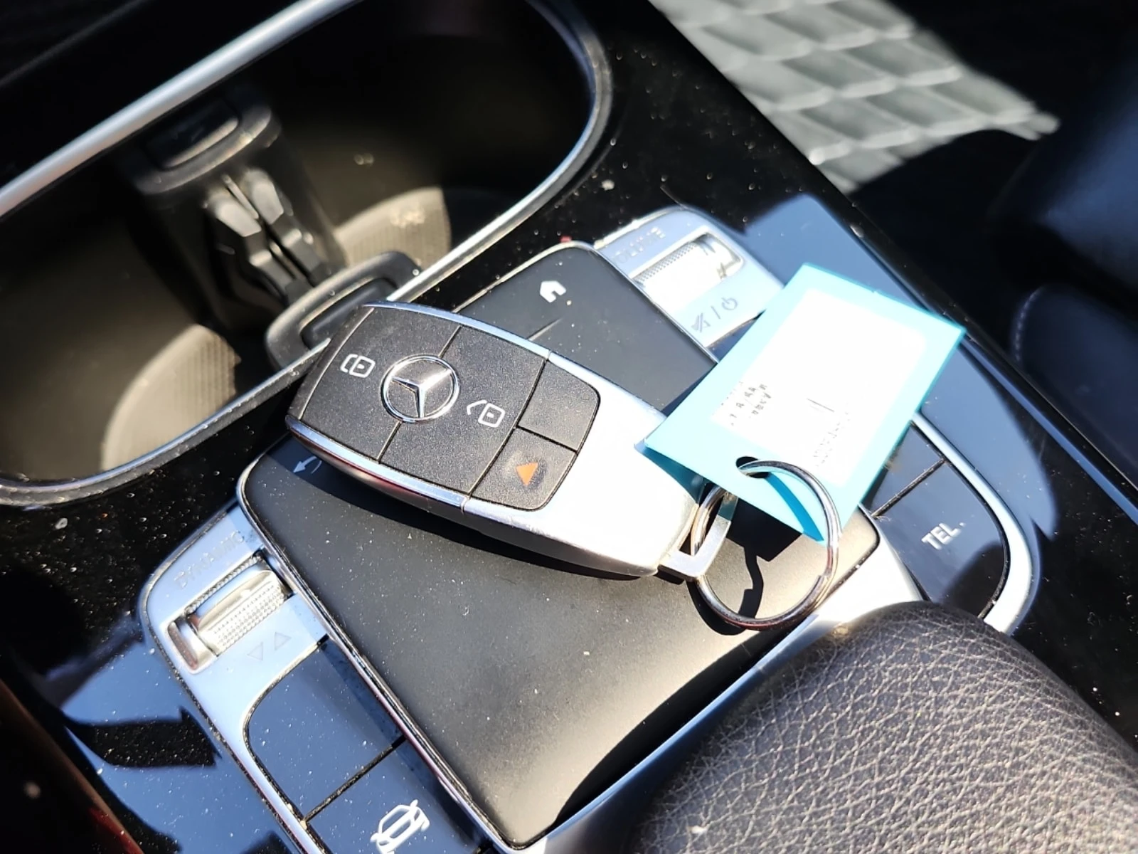 Mercedes-Benz A 250  CARFAX / ПАНОРАМА / АВТОКРЕДИТ, снимка 8 - Автомобили и джипове - 55846879