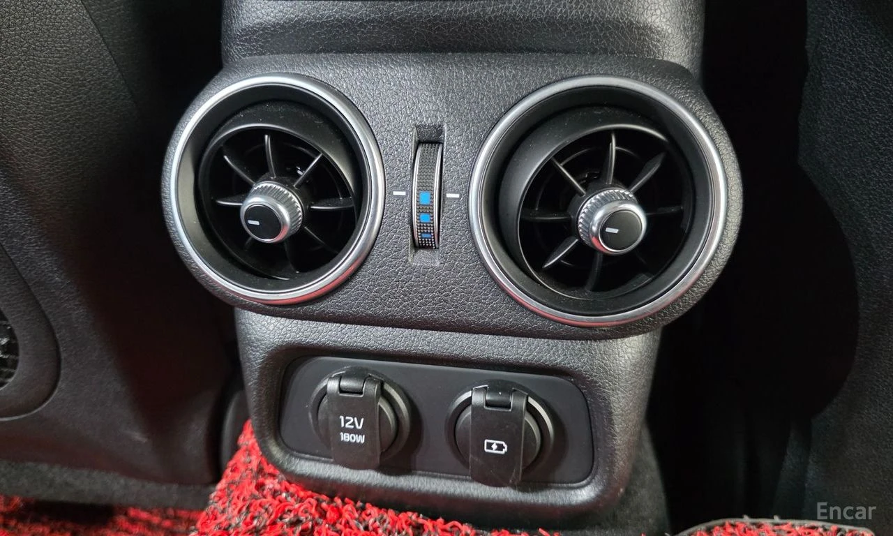 Kia Stinger 2.5* PLATINUM* ОБДУХВАНЕ* ДИСТРОНИК* LANE* ASSIST*, снимка 16 - Автомобили и джипове - 56103128