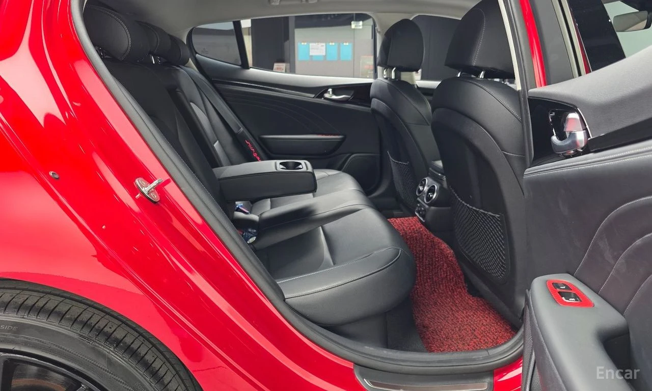 Kia Stinger 2.5* PLATINUM* ОБДУХВАНЕ* ДИСТРОНИК* LANE* ASSIST*, снимка 14 - Автомобили и джипове - 56103128