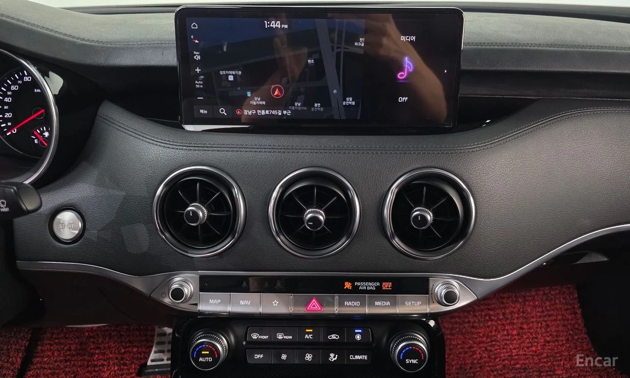 Kia Stinger 2.5* PLATINUM* ОБДУХВАНЕ* ДИСТРОНИК* LANE* ASSIST*, снимка 9 - Автомобили и джипове - 56103128
