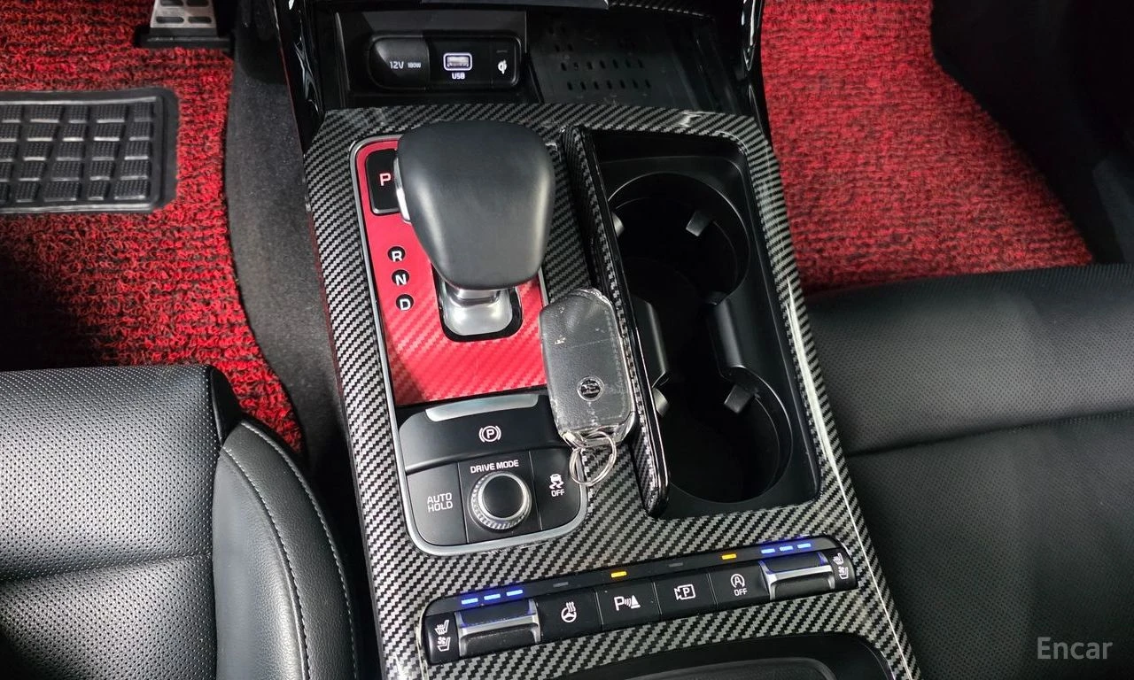 Kia Stinger 2.5* PLATINUM* ОБДУХВАНЕ* ДИСТРОНИК* LANE* ASSIST*, снимка 11 - Автомобили и джипове - 56103128