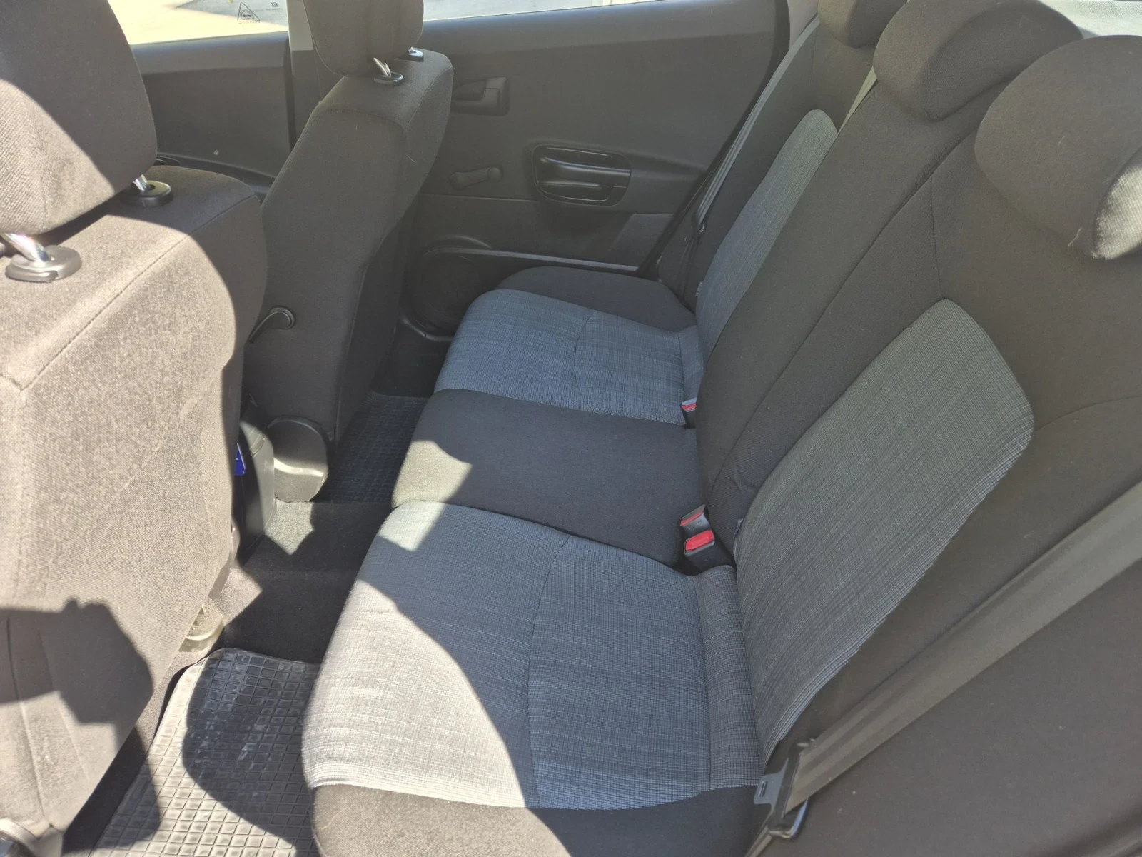 Kia Ceed 1.6  90�.�. 6 �������� | Mobile.bg � ����������� 7