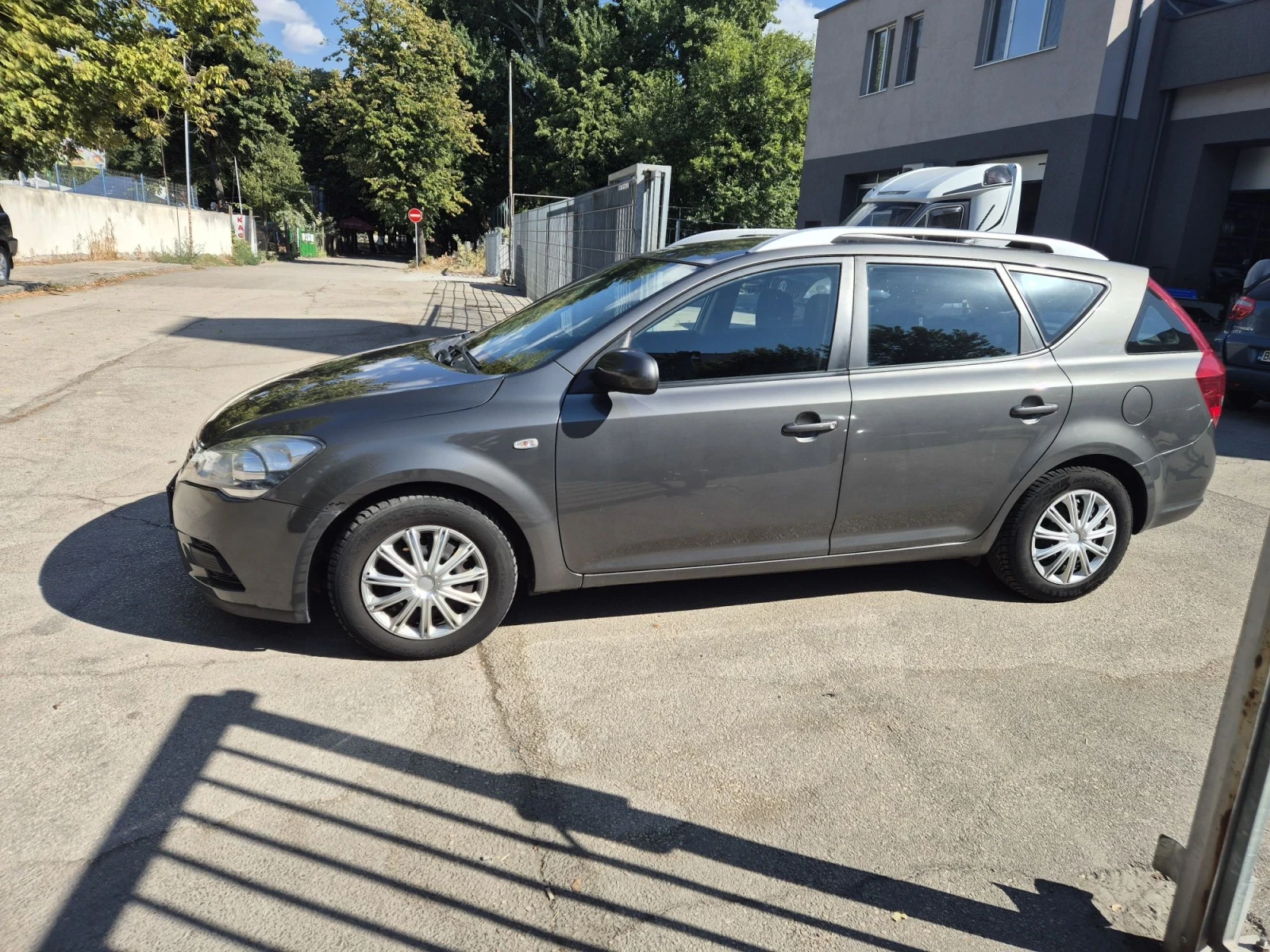 Kia Ceed 1.6  90�.�. 6 �������� | Mobile.bg � ����������� 3