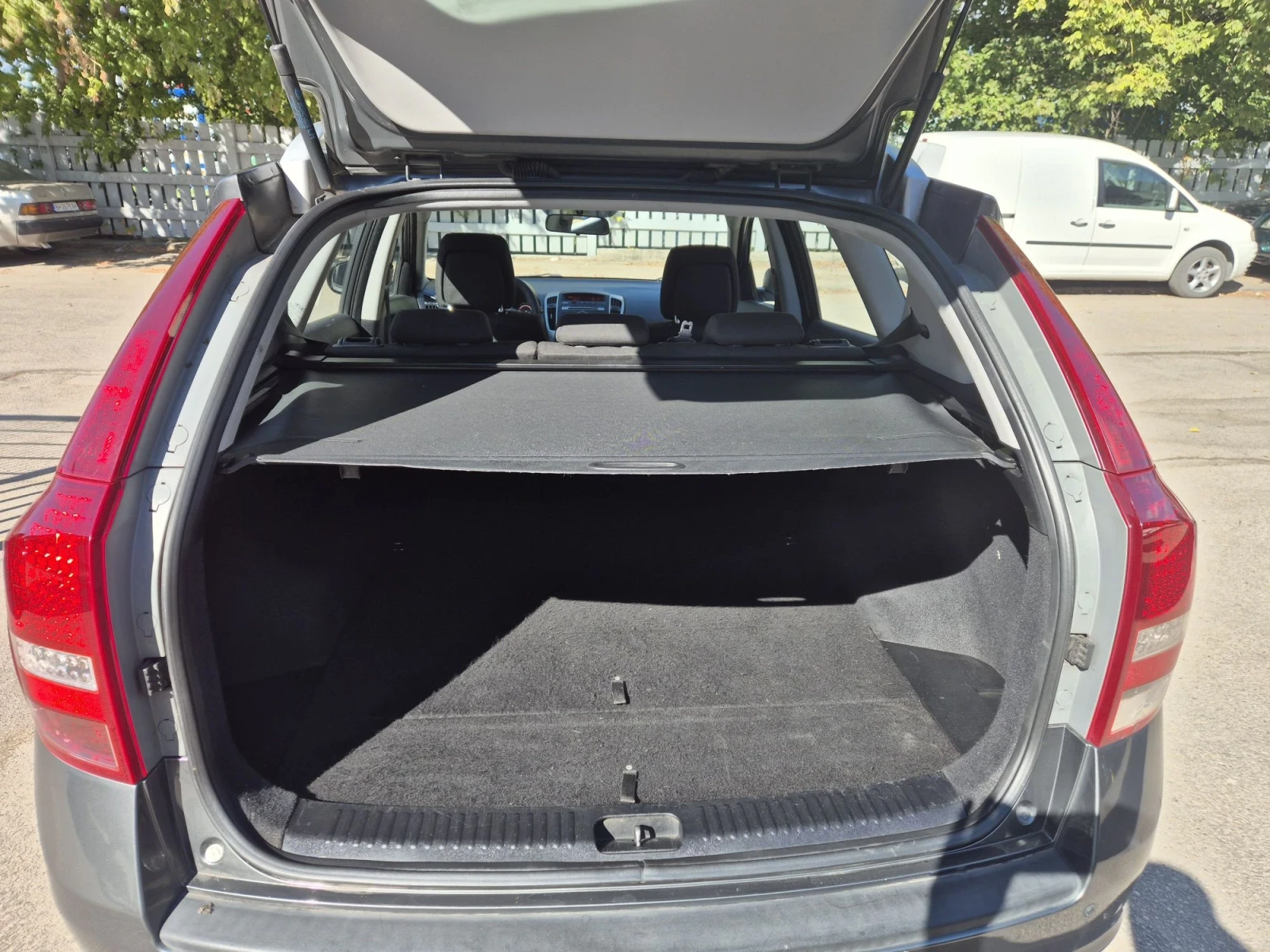 Kia Ceed 1.6  90�.�. 6 �������� | Mobile.bg � ����������� 6