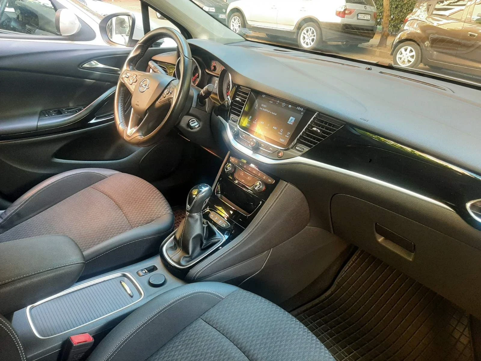 Opel Astra K 1.6 CDTI, снимка 12 - Автомобили и джипове - 56364733