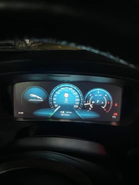 Jaguar F-PACE PORTFOLIO , снимка 14